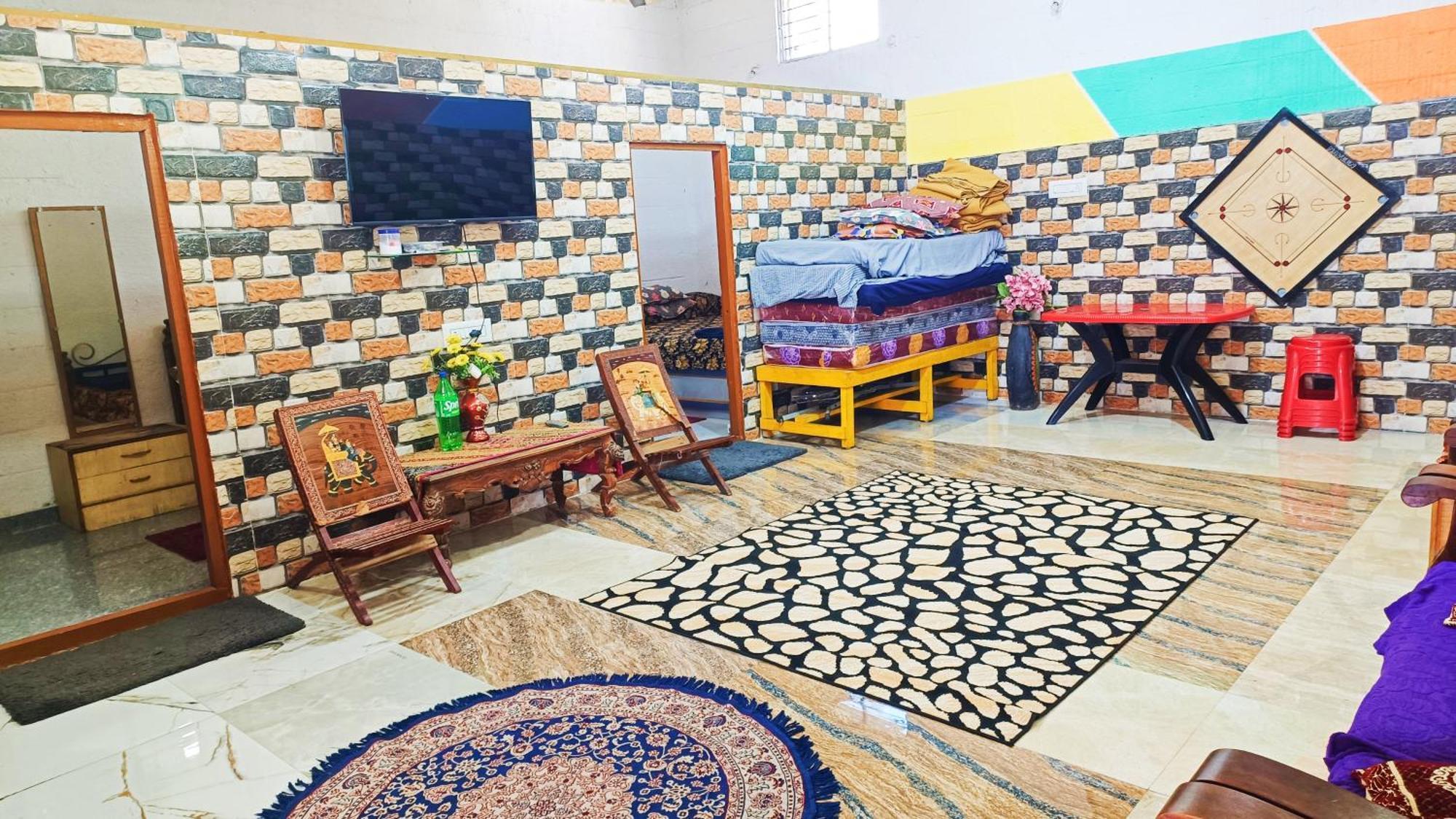 Sahara Family Homestay Mysore Eksteriør bilde