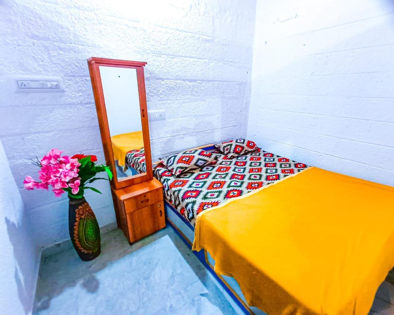 Sahara Family Homestay Mysore Eksteriør bilde